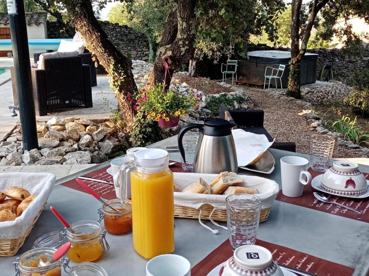 L'Atelier Bed & Breakfast Saint-Maximin  Екстериор снимка